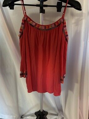 LOVE BY DESIGN RED EMBROIDERED-TRIMMED CAMI TANK
